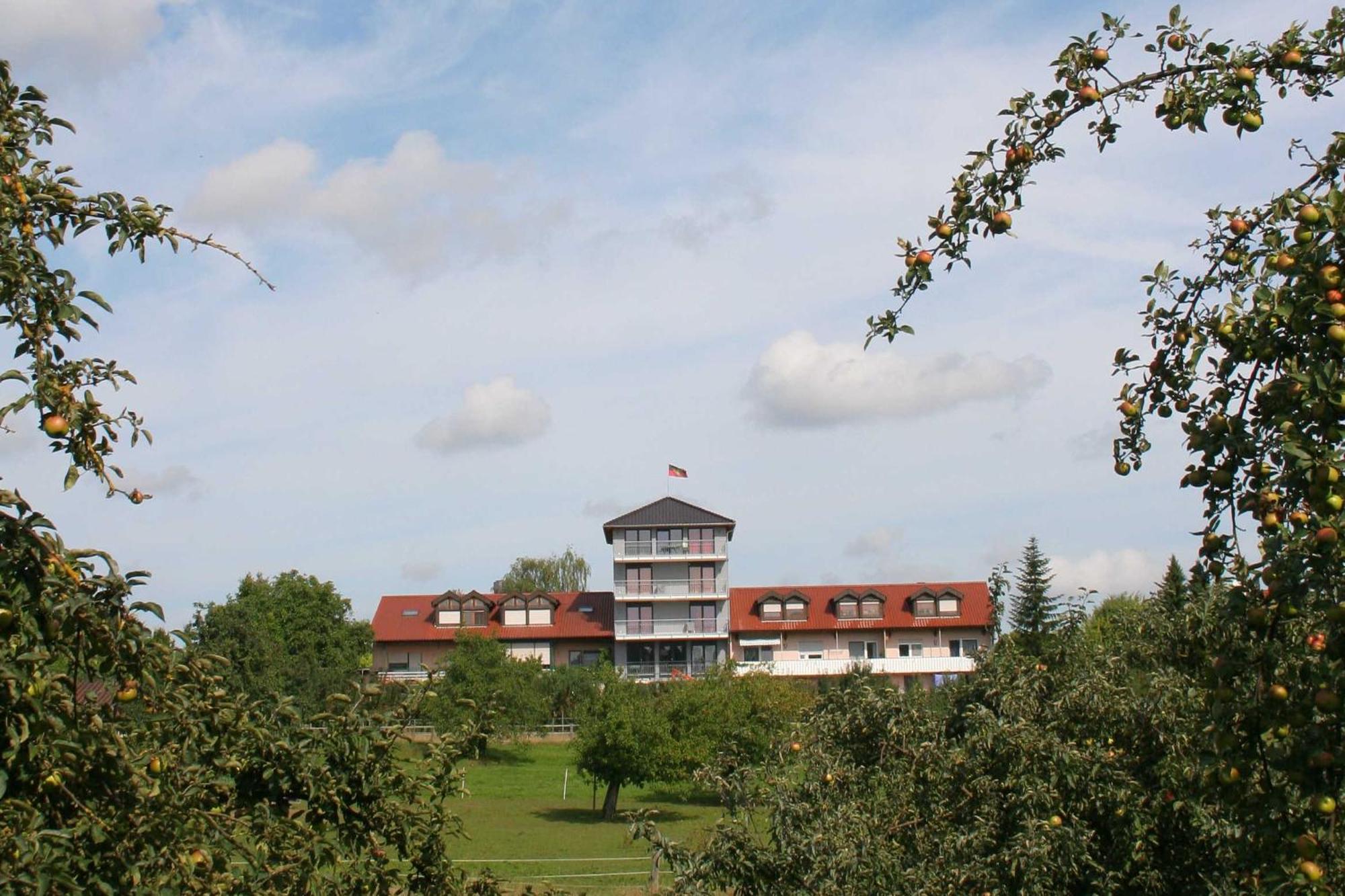 Gaestehaus Zum Wolffenturm Lehrensteinsfeld Exterior photo